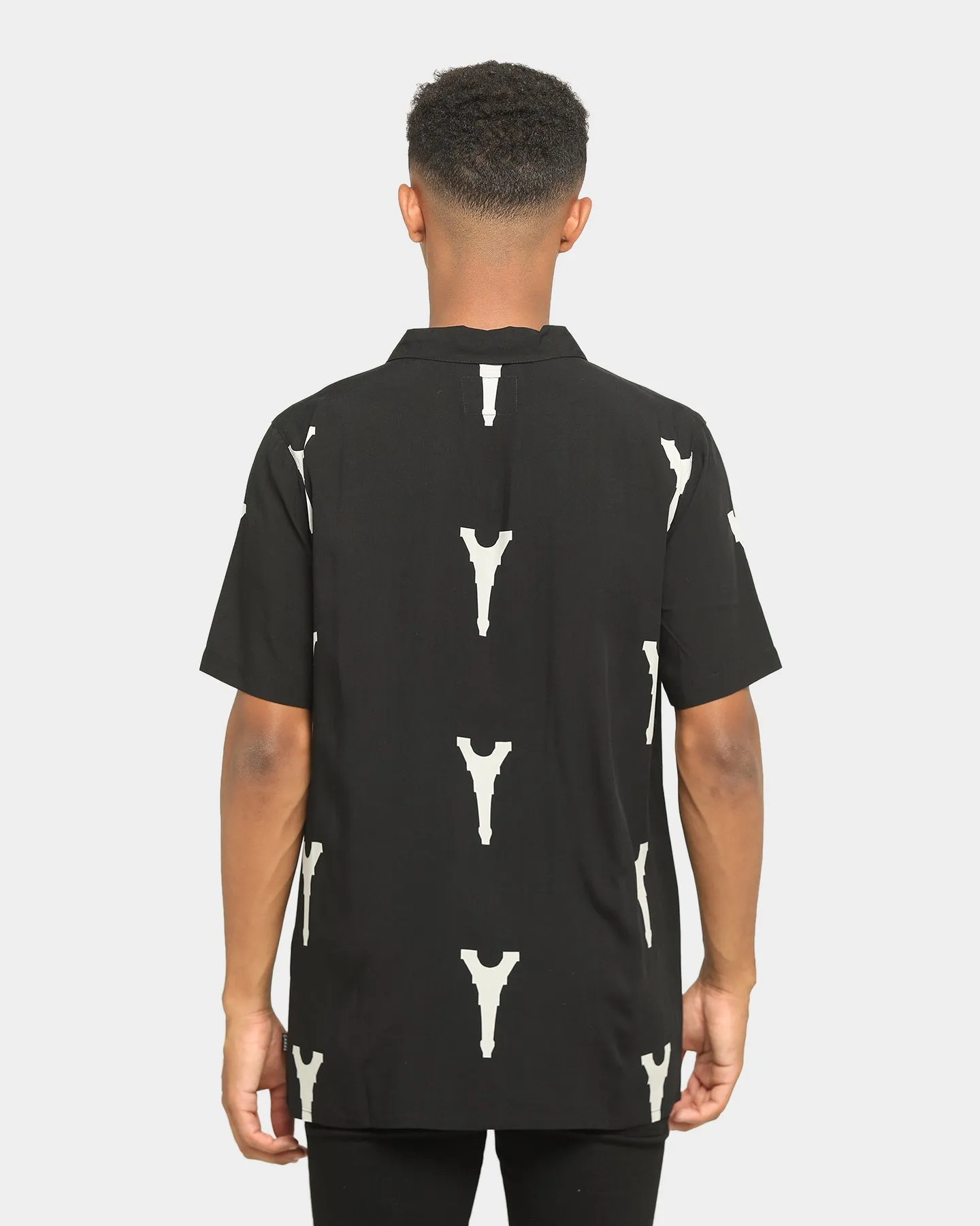 Carré Iron Lady Short Sleeve Button Up Black
