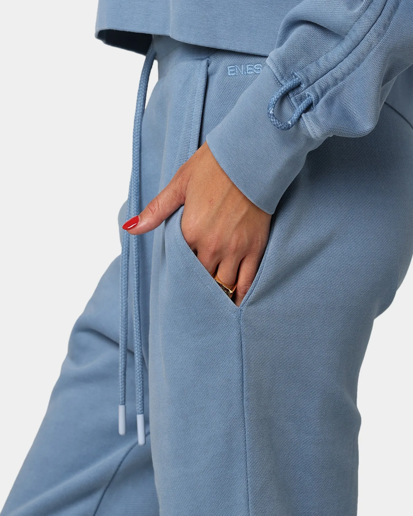EN ES Women's All Mighty Crew Neck Cornflower Blue