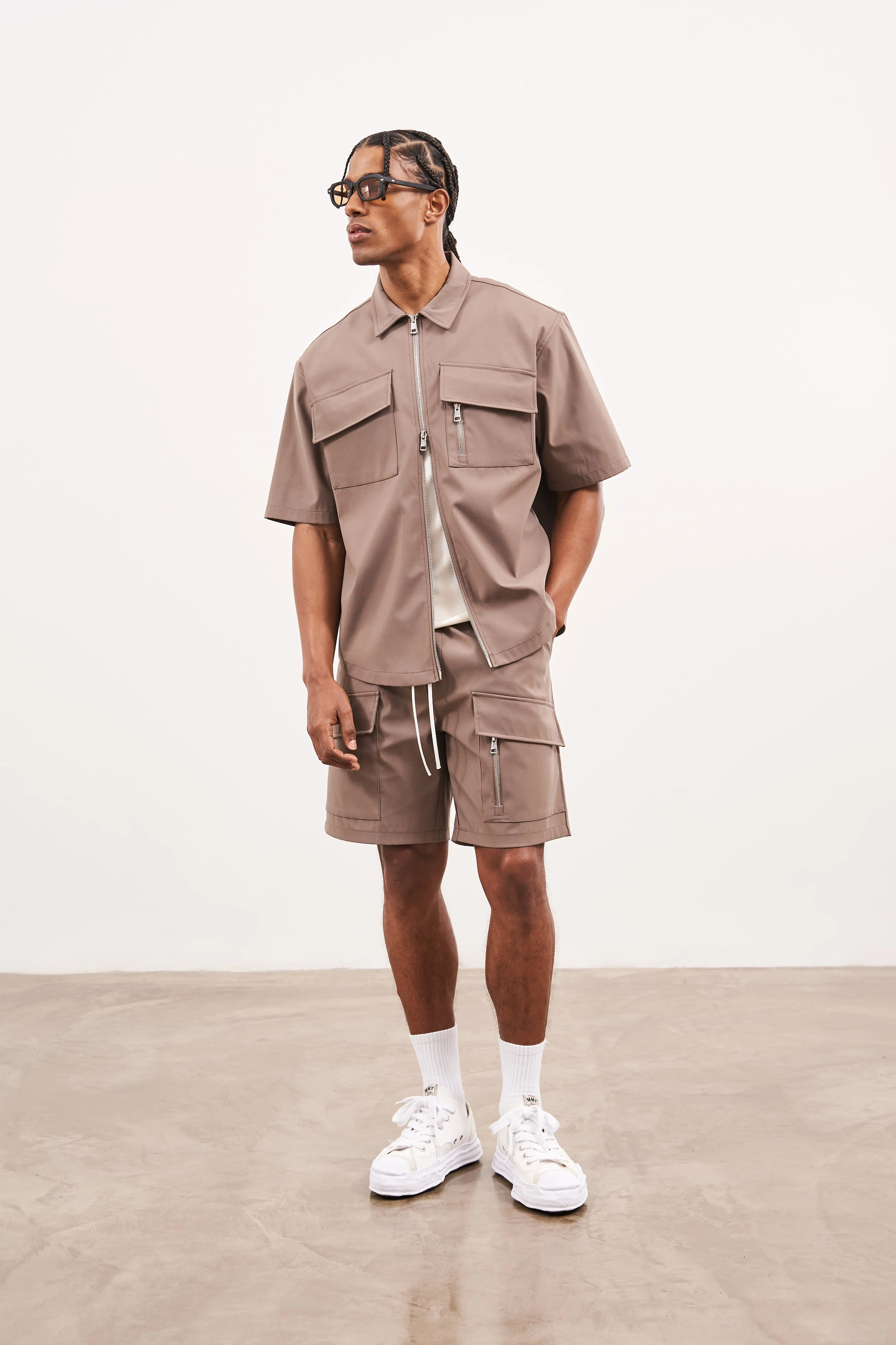TECHNICAL HEAVYWEIGHT UTILITY SHORTS - COFFEE